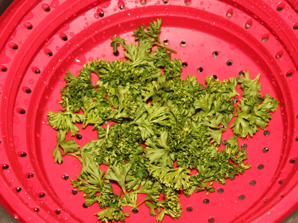 drying parsley3